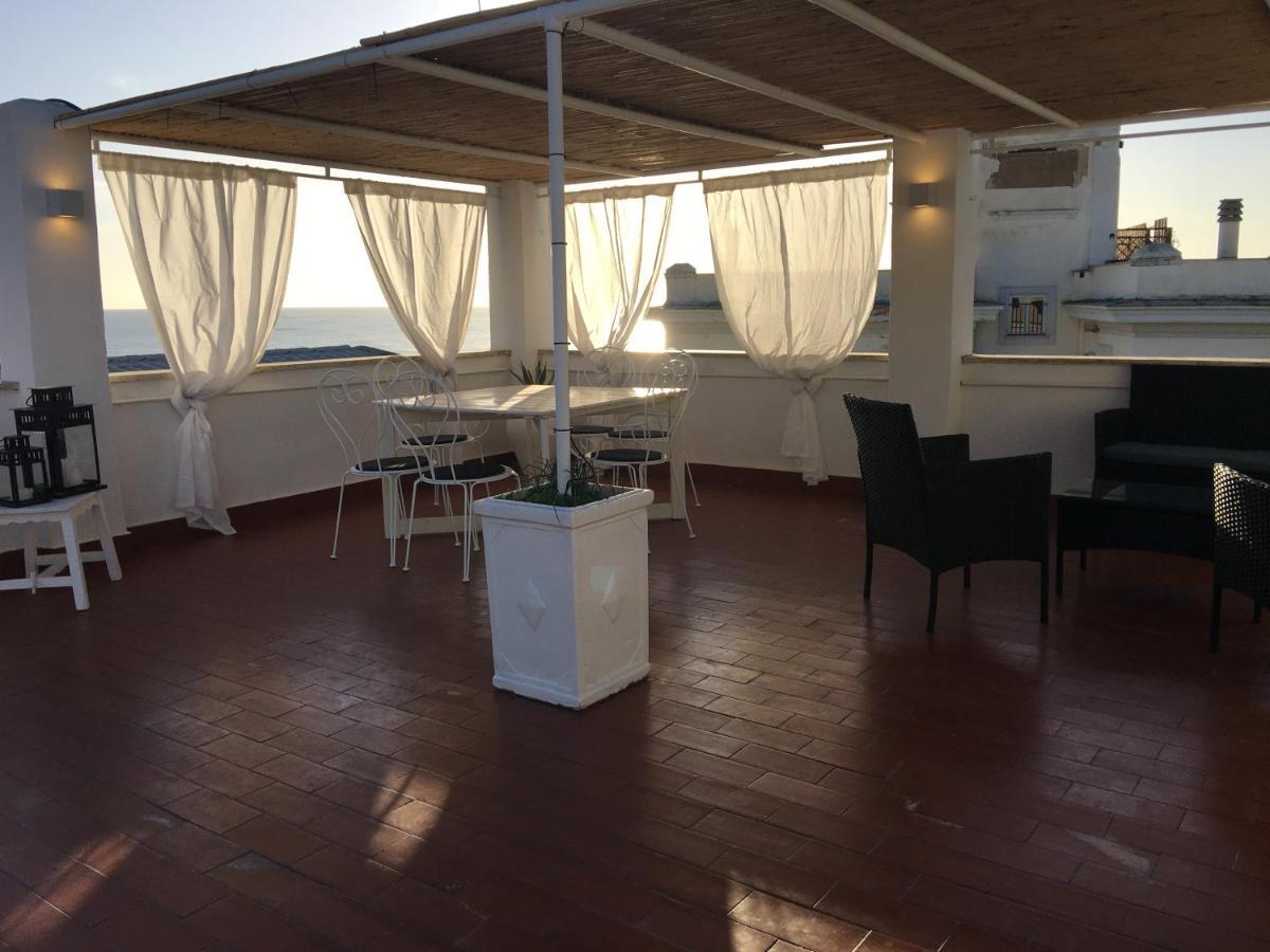 サンタ・マリネッラ La Terrazza Sul Mareヴィラ エクステリア 写真